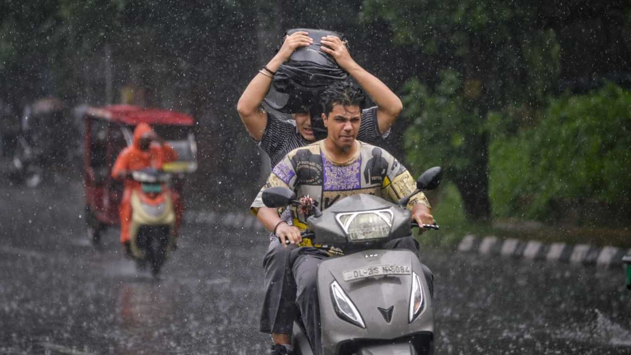 Kerala Rain Update: വരുന്നത് ഇടിമിന്നലോടുകൂടിയ മഴ; അടുത്ത മൂന്ന് മണിക്കൂറിൽ ഈ ജില്ലകൾക്ക് മുന്നറിയിപ്പ്