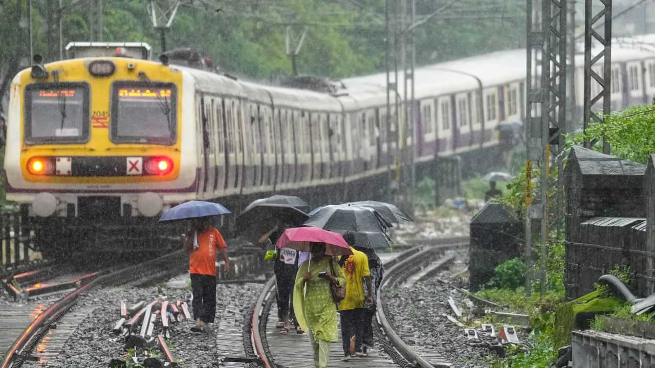 RRC WCR Recruitment 2025: പത്താം ക്ലാസ് മാത്രം മതി; റെയിൽവേയിൽ 2,865 ഒഴിവുകൾ, അപേക്ഷിക്കേണ്ടത് ഇങ്ങനെ