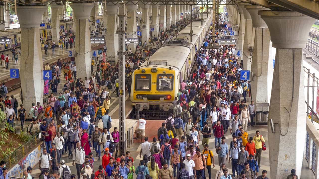 Railway Station Wi fi: ആറായിരത്തിലധികം റെയില്‍വേ സ്‌റ്റേഷനുകളില്‍ സൗജന്യ വൈ ഫൈ; എങ്ങനെ ഉപയോഗിക്കാം?