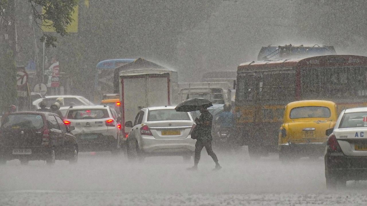 Kerala Rain Alert: നിങ്ങളുടെ നാട്ടില്‍ മഴയുണ്ടോ? 6 ജില്ലകള്‍ക്ക് യെല്ലോ അലര്‍ട്ട്‌