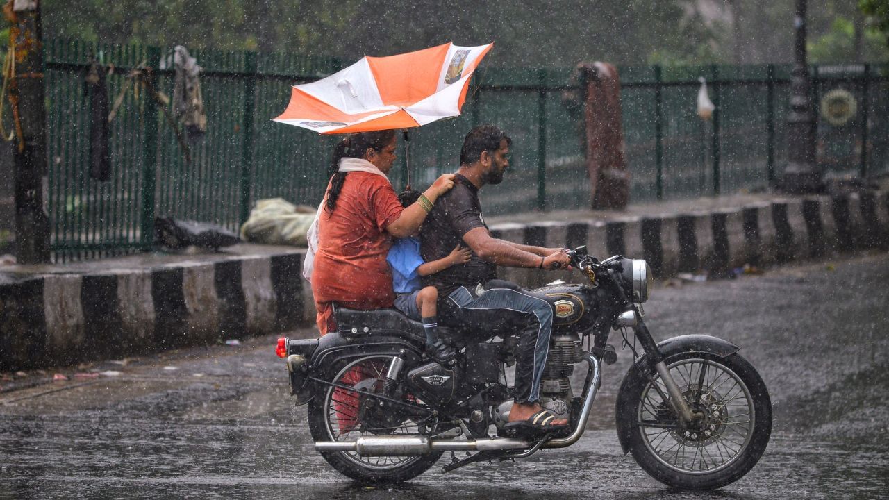 Kerala Rain Alert: മഴ തുടരും! സംസ്ഥാനത്ത് ഇന്നും ഒറ്റപ്പെട്ട മഴയ്ക്ക് സാധ്യത; കാറ്റ് ശക്തമായേക്കും