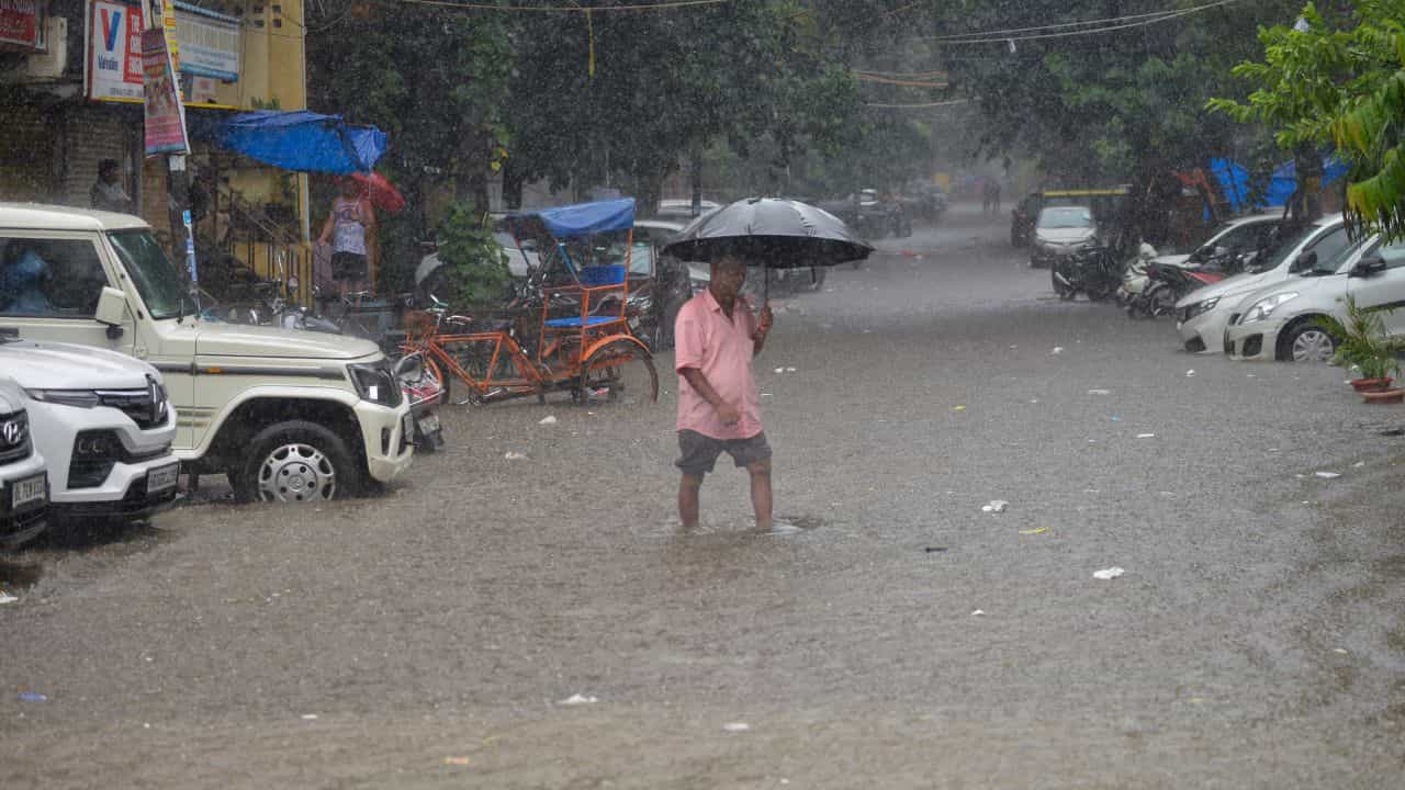 Kerala Rain Alert: മഴ കേരളം വിട്ടു; മുന്നറിയിപ്പുകളില്ല, പക്ഷെ ജാഗ്രത തുടരണം