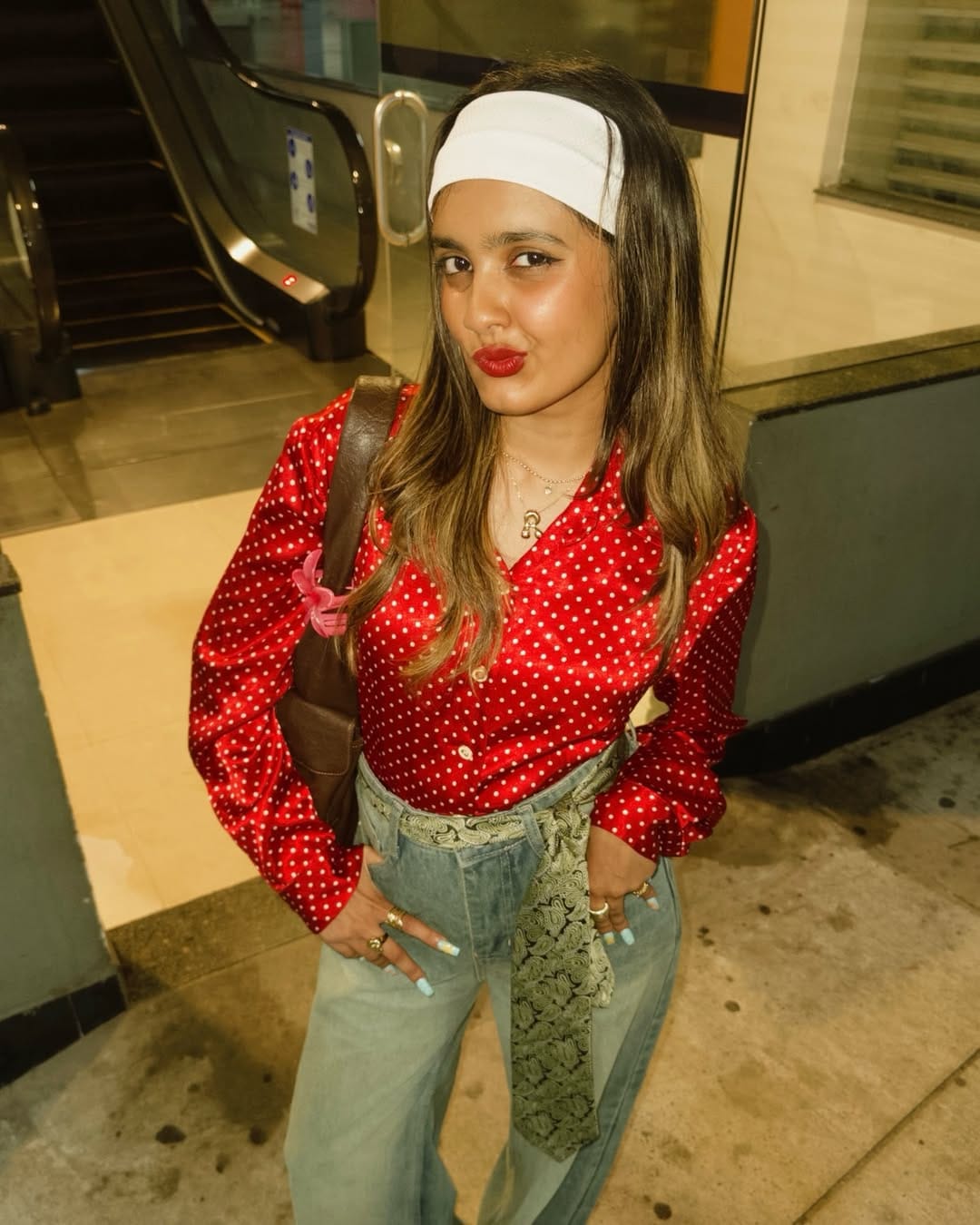 വീക്കെന്റ് എപ്പിസോഡില്‍ അനുമോളോട് മോഹന്‍ലാല്‍ കുറച്ച് കാര്യങ്ങള്‍ ചോദിച്ചിരുന്നു, ഇതോടെ അവര്‍ക്ക് പുറത്ത് നെഗറ്റീവ് ഇമേജാണെന്ന് കരുതിയാണ് റെന വഴക്കിന് പോയതെന്നാണ് പ്രേക്ഷകര്‍ പറയുന്നത്. 

