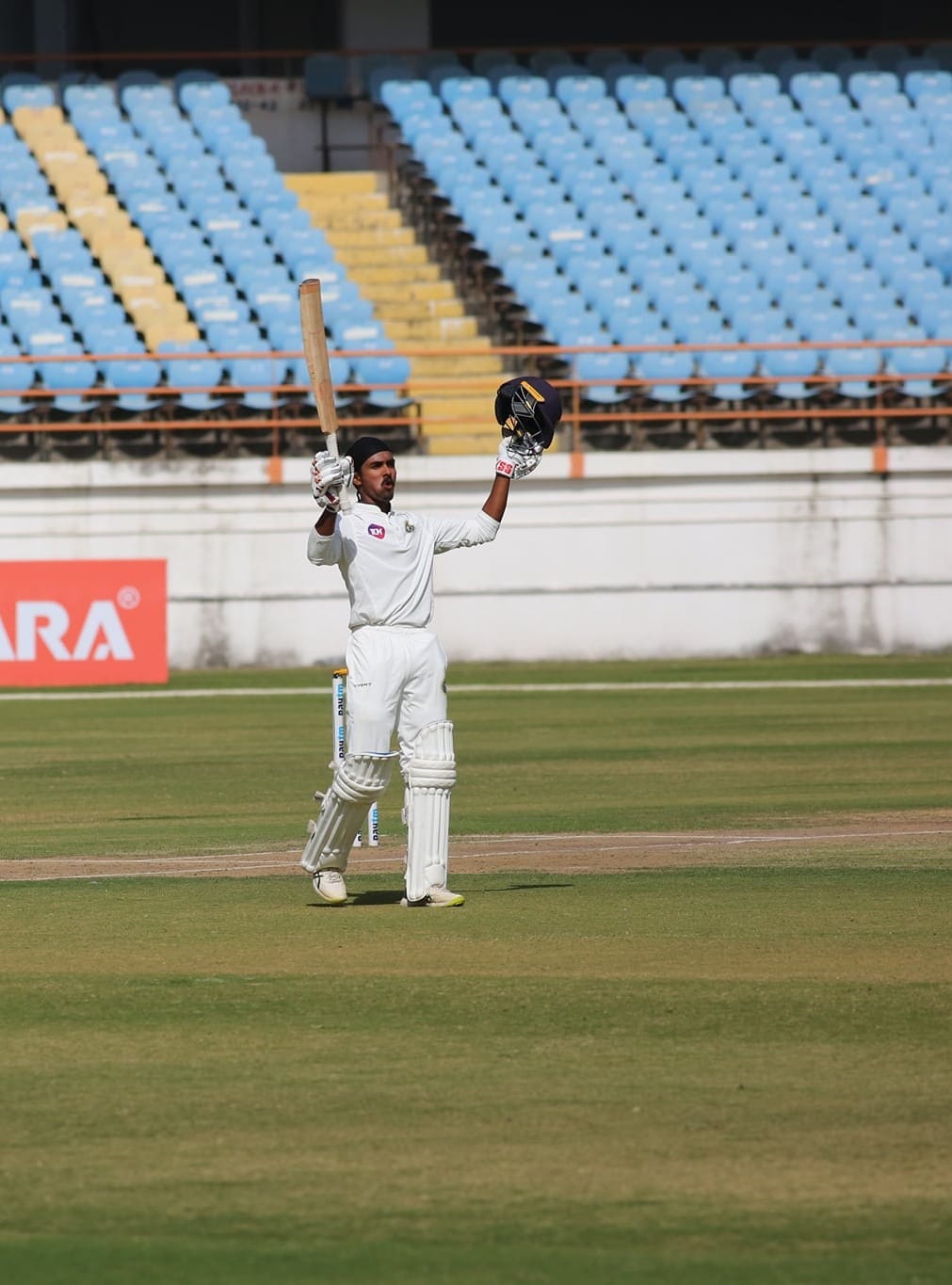 കാലിക്കറ്റ് ഗ്ലോബ്സ്റ്റാഴ്സിനെ കഴിഞ്ഞ സീസണിൽ ഫൈനലിലെത്തിച്ച രോഹൻ്റെ കെസിഎൽ മുന്നൊരുക്കങ്ങൾ കാണുമ്പോൾ താരം ഫോമിലാണെന്ന പ്രതീക്ഷയാണ് നൽകുന്നത്. ഒരു ബ്രേക്കൗട്ട് സീസണിലൂടെ ഐപിഎൽ റഡാറിലെത്തുന്ന അടുത്ത പേര് രോഹൻ്റേതാവട്ടെ.