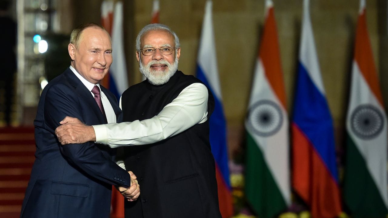 Russia Offers Oil To India: അഞ്ച് ശതമാനം വിലക്കിഴിവിൽ ഇന്ത്യയ്ക്ക് എണ്ണ നൽകും; ട്രംപിൻ്റെ ഭീഷണിക്കിടെ റഷ്യ
