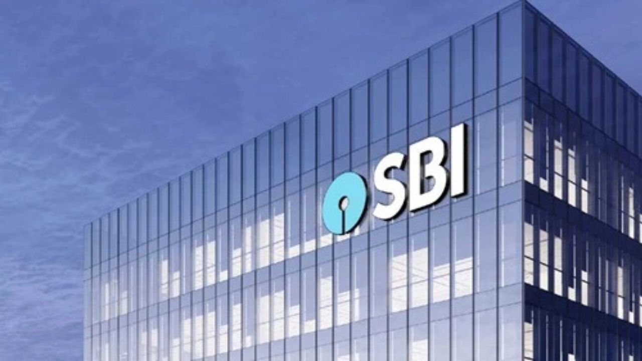 SBI Clerk Recruitment: 6589 ഒഴിവുകൾ, എസ്‌ബി‌ഐയിൽ ക്ലർക്കാവാം; തുടക്ക ശമ്പളം ഇത്ര, യോ​ഗ്യത അറിയാം