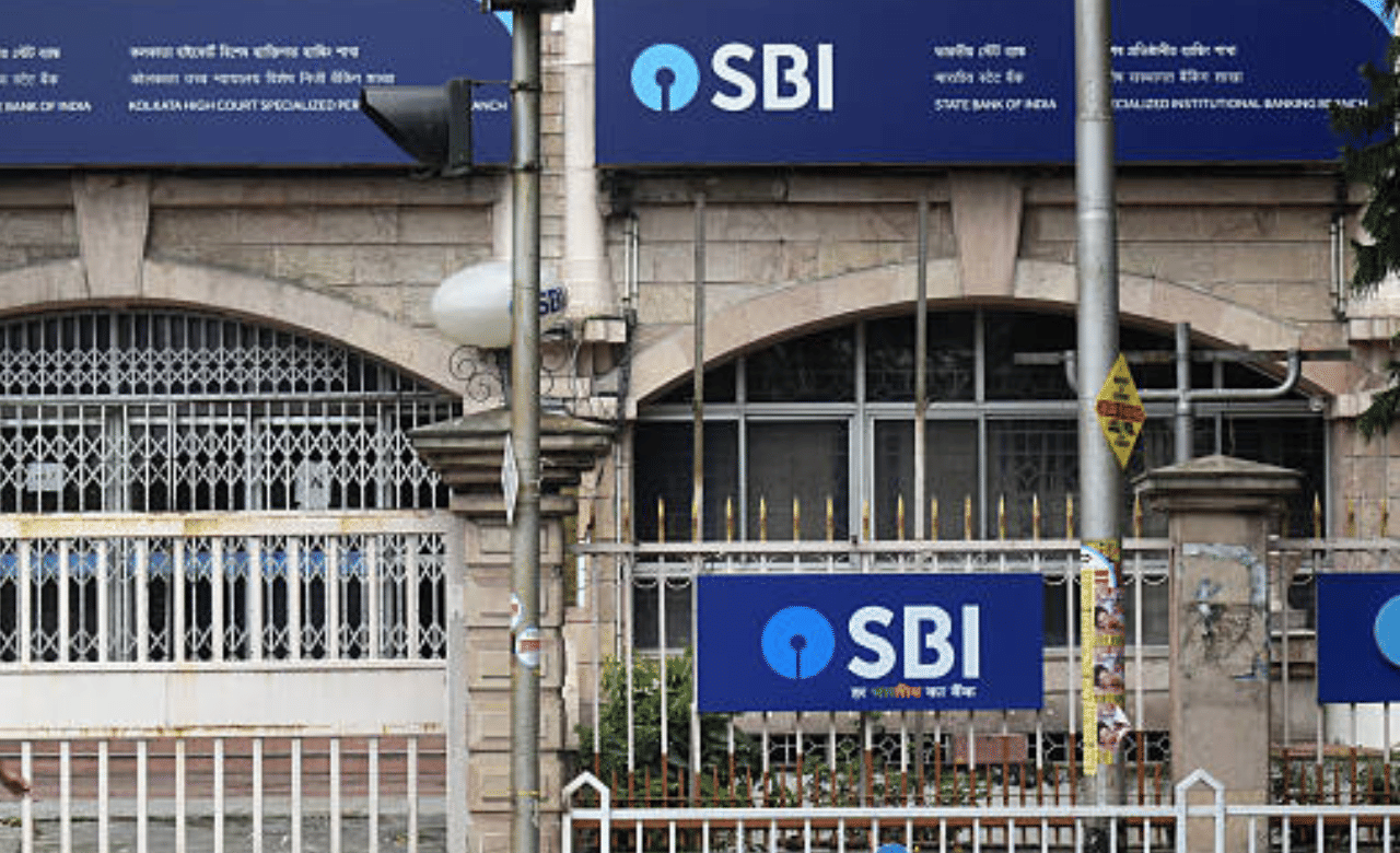 Bank Holidays: ഓഗസ്റ്റിൽ 15 ദിവസം ബാങ്ക് തുറക്കില്ല, ഈ പട്ടിക അറിഞ്ഞിരിക്കൂ….