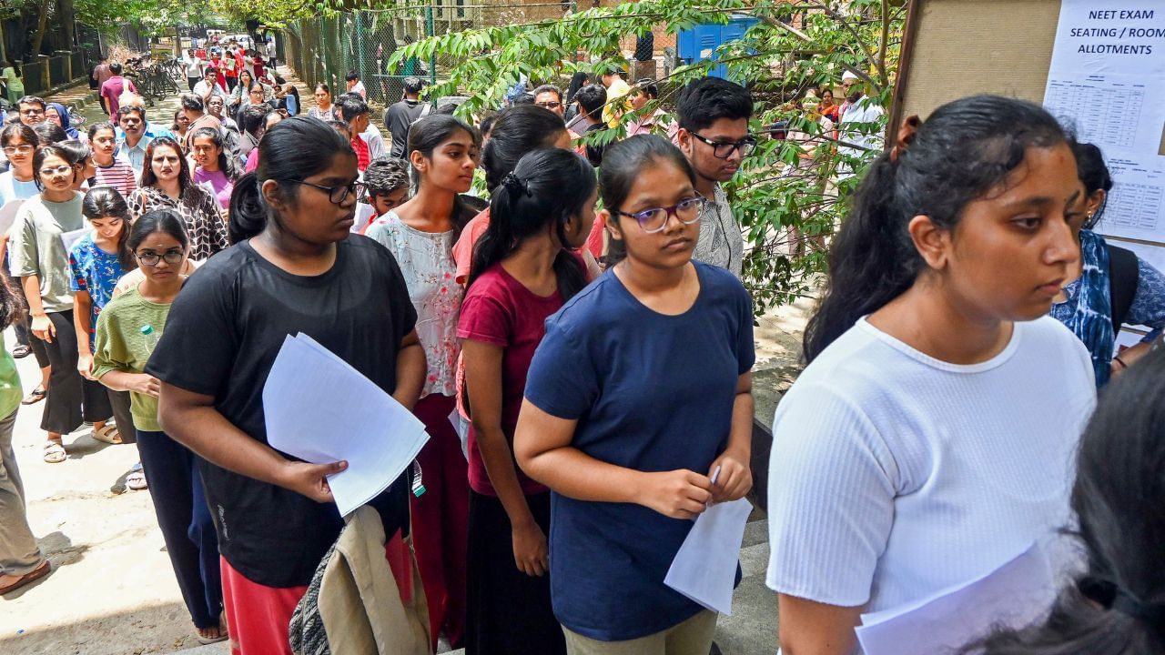 SSC CGL Exam 2025: എസ്എസ്‌സി പരീക്ഷാ തീയതിയിൽ മാറ്റം; ഉദ്യോ​ഗാർത്ഥികൾ ഇക്കാര്യങ്ങൾ ശ്രദ്ധിക്കുക