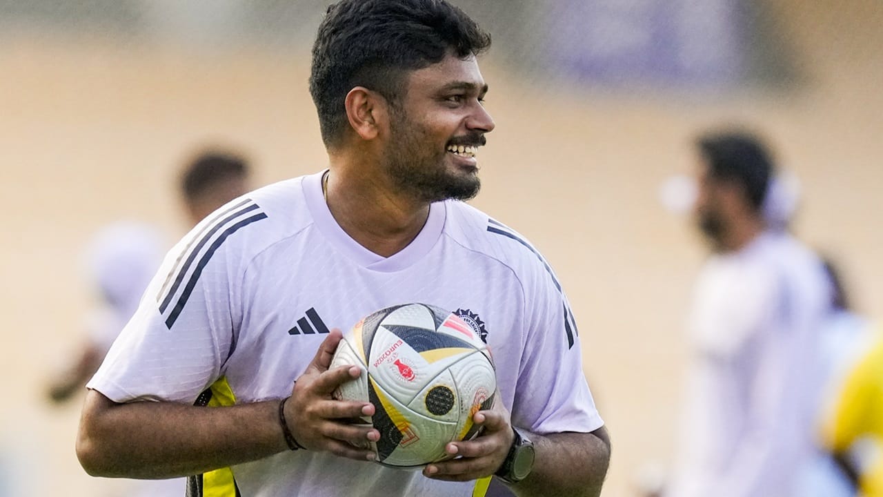 ക്യാപ്റ്റനും പരിശീലകനും നല്‍കിയ ആത്മവിശ്വാസം തന്റെ കോണ്‍ഫിഡന്‍സും വര്‍ധിപ്പിച്ചെന്ന് താരം പറഞ്ഞു. മികച്ച പ്രകടനം പുറത്തെടുക്കാന്‍ അത് സഹായിച്ചെന്നും സഞ്ജു വ്യക്തമാക്കി  (Image Credits: PTI)