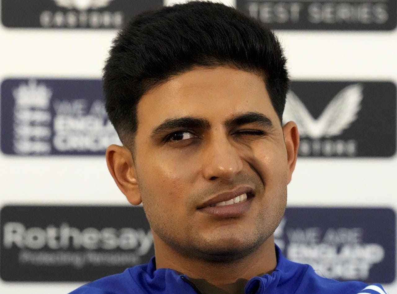  ഏഷ്യാ കപ്പിനുള്ള ഇന്ത്യന്‍ ടീമിന്റെ വൈസ് ക്യാപ്റ്റനായി ഗില്ലിനെ നിയമിച്ചേക്കുമെന്നാണ് റിപ്പോര്‍ട്ട്. റെവ്‌സ്‌പോര്‍ട്‌സാണ് ഇക്കാര്യം റിപ്പോര്‍ട്ട് ചെയ്തത് (Image Credits: PTI)