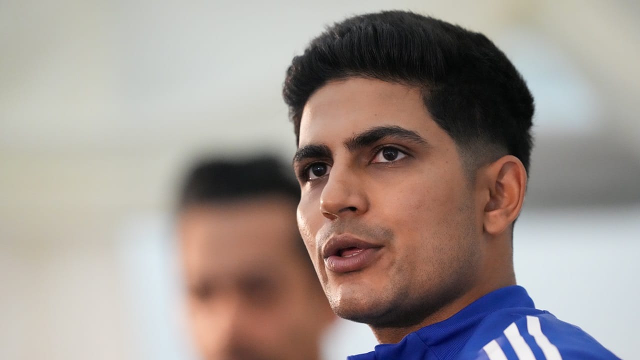 മാത്രമല്ല, ബംഗ്ലാദേശ്, ദക്ഷിണാഫ്രിക്ക, ഇംഗ്ലണ്ട് ടീമുകള്‍ക്കെതിരെ നടന്ന ടി20 പരമ്പരയിലെ അതേ ടീമില്‍ വലിയ മാറ്റങ്ങള്‍ വരുത്താന്‍ മാനേജ്‌മെന്റ് ആഗ്രഹിക്കുന്നില്ല. അടുത്ത വർഷത്തെ ഹോം ടി20 ലോകകപ്പിനുള്ള റിഹേഴ്‌സലായാണ് ഏഷ്യാ കപ്പിനെ ടീം മാനേജ്‌മെന്റ് കാണുന്നത് (Image Credits: PTI)