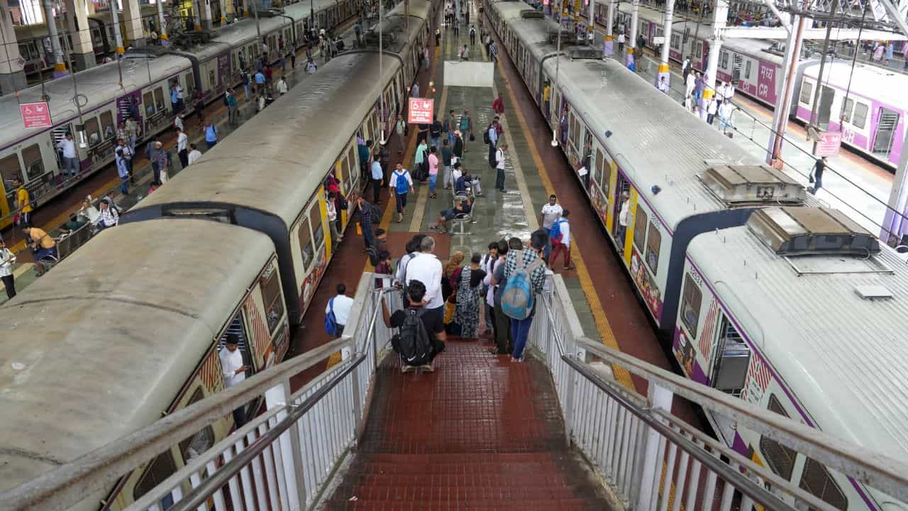 Special train service: യാത്രക്കാർ ആവശ്യപ്പെട്ടു...  റെയിൽവേ കേട്ടു പാലക്കാട്-കണ്ണൂർ സ്‌പെഷ്യൽ ട്രെയിൻ സർവീസ് നീട്ടി