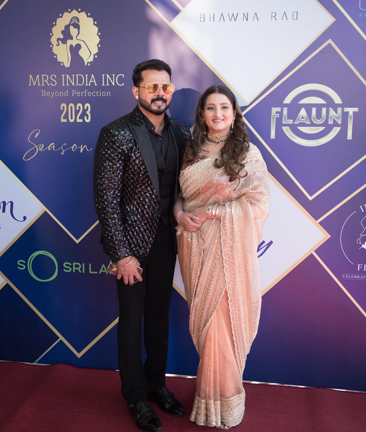 തൻ്റെ ഇൻസ്റ്റഗ്രാം സ്റ്റോറിയിലൂടെയാണ് മഹേശ്വരിയുടെ വിമർശനം. 'ലളിത് മോദി, മൈക്കൽ ക്ലാർക്ക്. നിങ്ങൾക്ക് നാണമില്ലേ. 2008ൽ നടന്ന ഒരു സംഭവം നിങ്ങളുടെ കുപ്രസിദ്ധിയ്ക്കും വ്യൂസിനും വേണ്ടി പൊക്കിക്കൊണ്ടുവരാൻ നിങ്ങൾ മനുഷ്യർ തന്നെയാണോ?'- ഭുവനേശ്വരി കുറിച്ചു.