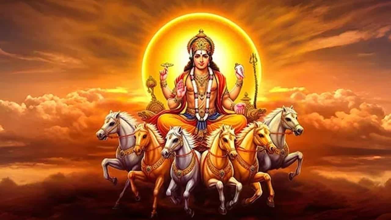 Malayalam Astrology: നേട്ടമുണ്ടാക്കാൻ ഇവർ, സൂര്യൻ സ്വന്തം രാശിയിൽ എത്തിയാൽ മാറ്റങ്ങൾ Malayalam Astrology: നേട്ടമുണ്ടാക്കാൻ ഇവർ, സൂര്യൻ സ്വന്തം രാശിയിൽ എത്തിയാൽ മാറ്റങ്ങൾ