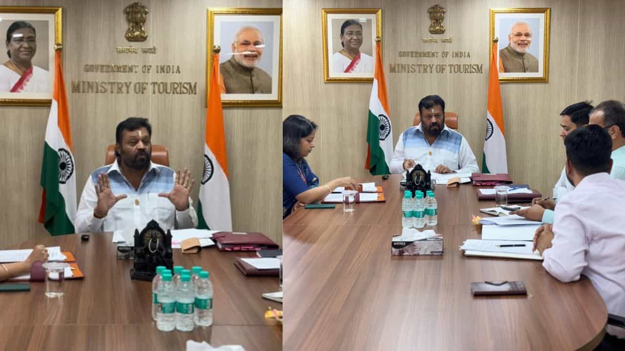 Suresh Gopi: കാണാതായിട്ടില്ല, ഇവിടെ തന്നെയുണ്ട്; കേന്ദ്ര ഉദ്യോഗസ്ഥരുമായി കൂടിക്കാഴ്ച്ച, ചിത്രം പങ്കുവച്ച് സുരേഷ് ​ഗോപി