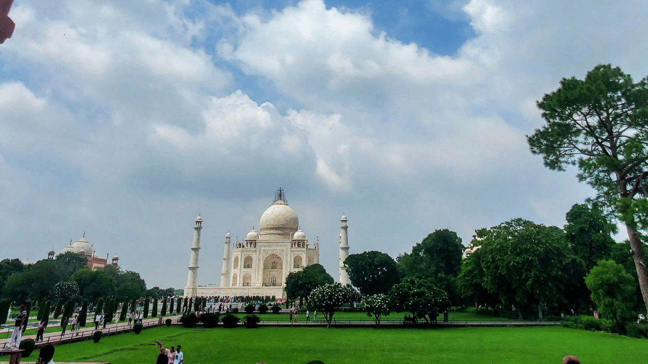 Taj Mahal: താജ്മഹലിലെ ആരും കാണാത്ത ശവകൂടീരങ്ങൾ, വിഡിയോ വൈറൽ