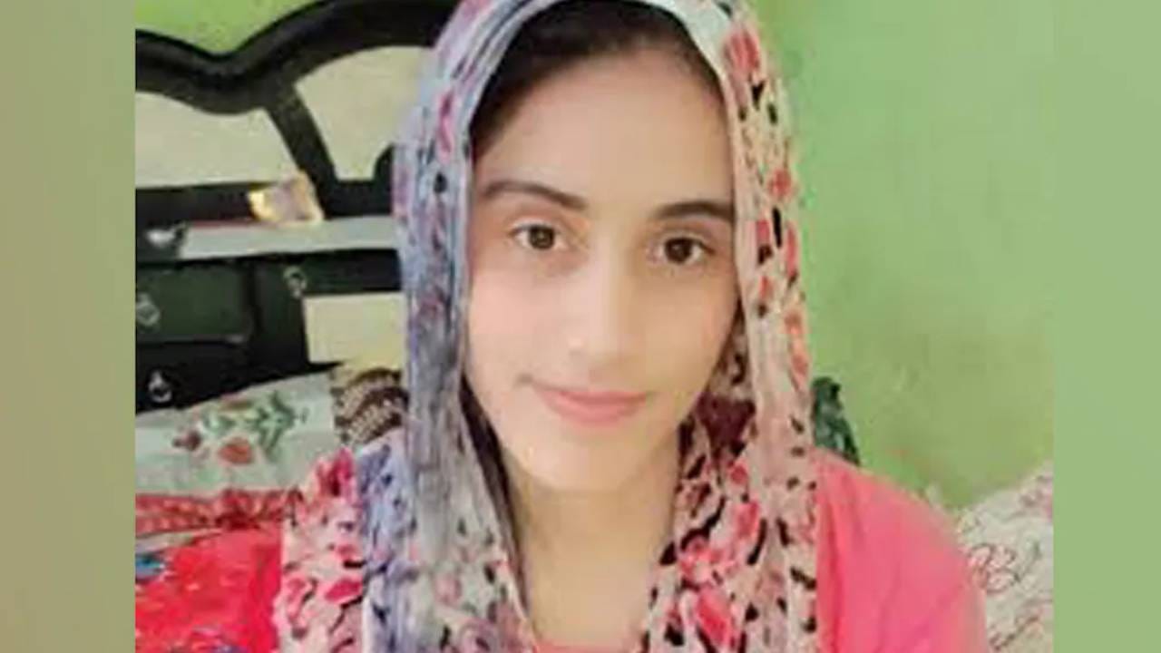 Teacher’s Murder in Haryana: അധ്യാപിക വീട്ടിൽ തിരിച്ചെത്തിയില്ല, ഒളിച്ചോടിയതാകാമെന്ന് പോലീസ്; ഒടുവിൽ കൊല്ലപ്പെട്ട നിലയിൽ; വ്യാപക പ്രതിഷേധം