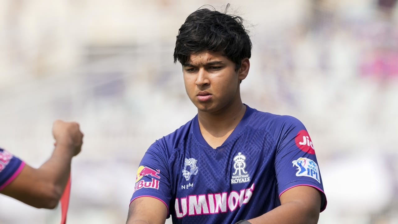 ഭാവി ലക്ഷ്യം വച്ചാണ് ബിസിസിഐയുടെ പ്രവര്‍ത്തനമെന്നും അദ്ദേഹം വ്യക്തമാക്കി. വൈഭവിനുള്ള ഈ പരിശീലനം ഈ തയ്യാറെടുപ്പിന്റെ ഭാഗമാണ് (Image Credits: PTI)