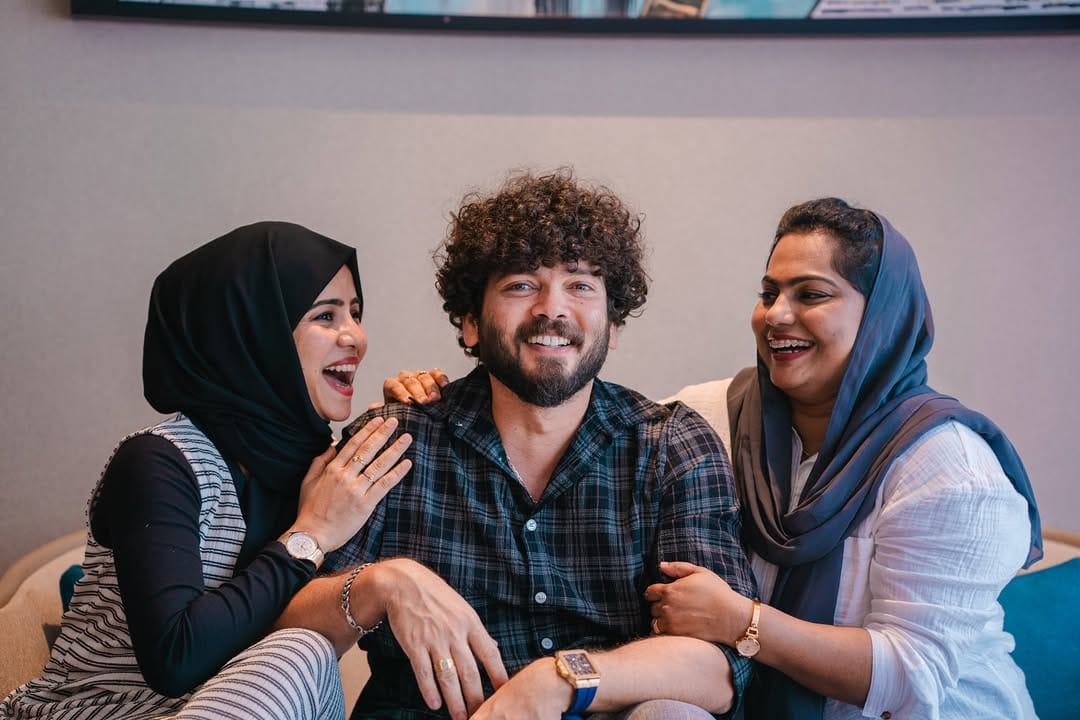 രണ്ട് വിവാഹത്തിന്റെ ബ്രാന്‍ഡ് അംബാസിഡര്‍ താനല്ലെന്നും നാല് വിവാഹം വരെ കഴിക്കാമെന്ന് മുസ്ലീം നിയമത്തില്‍ ഉളളതാണെന്നും ബഷീര്‍ ബഷി പറയുന്നുണ്ട്. എന്നാൽ ഇത് വലിയ വിമർശനത്തിനാണ് വഴിവച്ചത്. നിരവധി പേർ ഇതിനെ പ്രതികൂലിച്ച് രം​ഗത്ത് എത്തി.