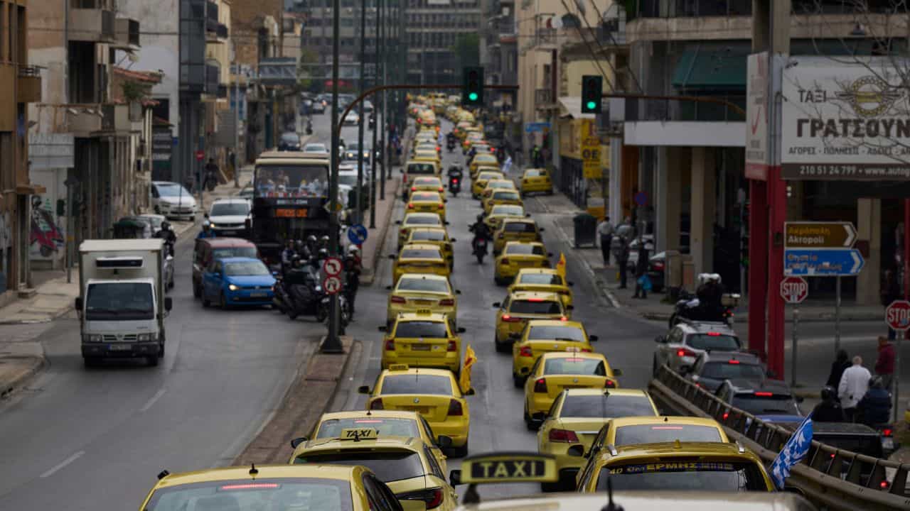 Bharath Taxi service: ഓലയ്ക്കും ഉബറിനും എതിരാളി എത്തുന്നു, ഭാരത് ഇനി രാജ്യം മുഴുവൻ ഓടും