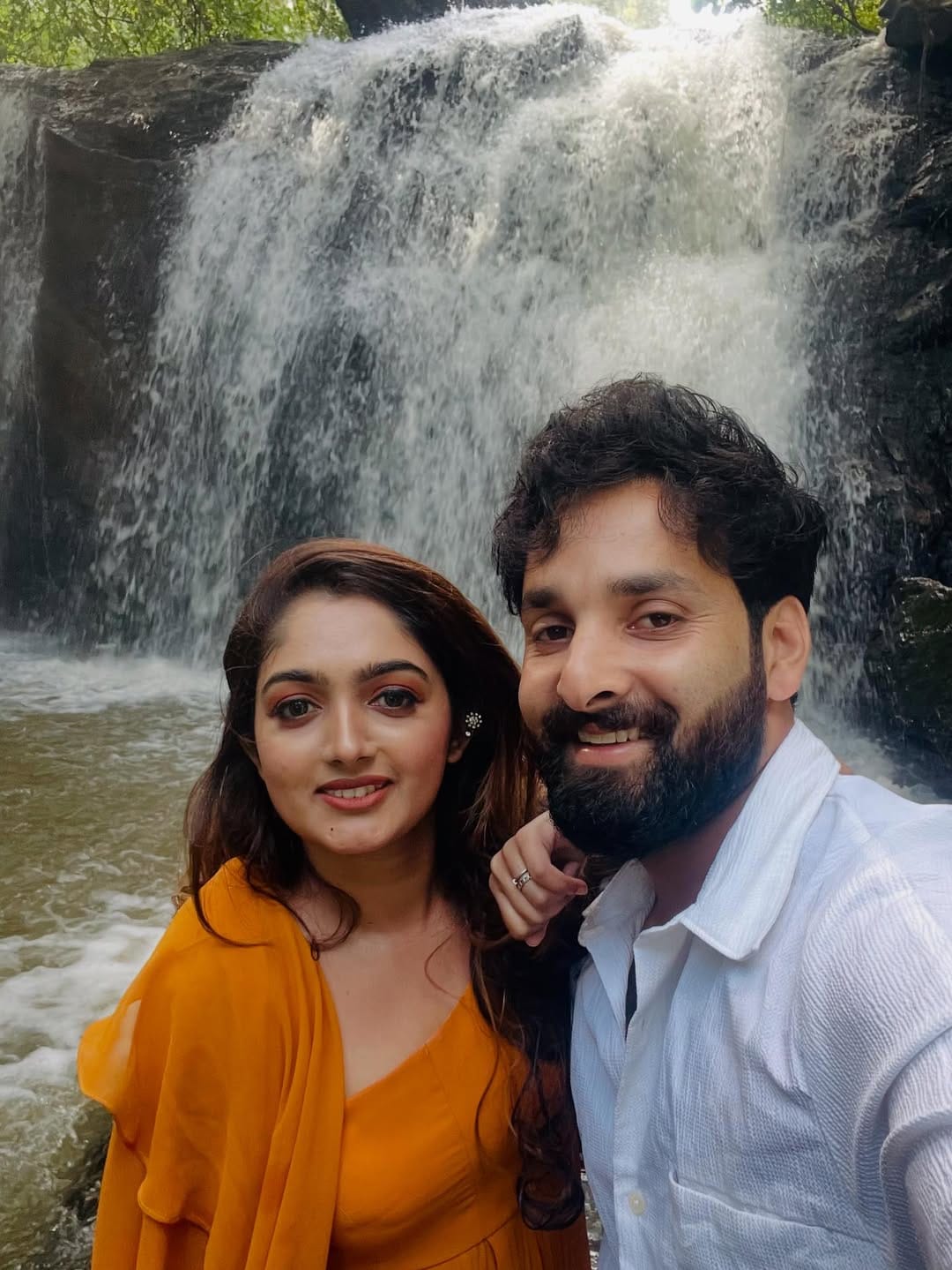 ഇതിന്റെ വീഡിയോ വൈറലായശേഷം നിരവധി നെഗറ്റീവ് കമന്റുകളാണ് വന്നത്. ബിഗ് ബോസിന് വേണ്ടി ബിന്നി കെട്ടിച്ചമച്ച് കഥ പറഞ്ഞുവെന്ന തരത്തിലായിരുന്നു കമന്റുകൾ. ഇപ്പോഴിതാ ഇതിൽ പ്രതികരിച്ച് രംഗത്ത് എത്തിയിരിക്കുകയാണ് ഭർത്താവും നടനുമായ നൂബിൻ.