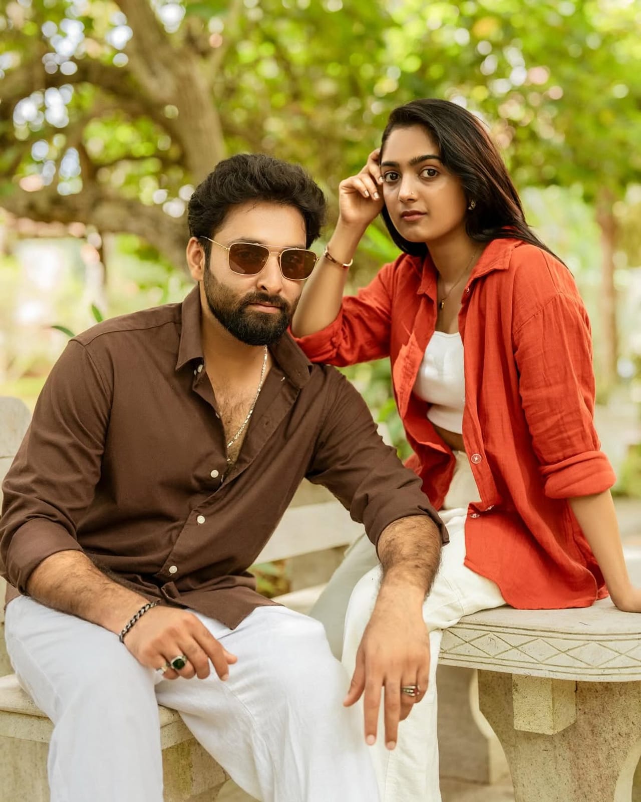 മലയാളി പ്രേക്ഷകർക്ക് ഏറെ സുപരിചിതയാണ് സീരിയൽ നടി ബിന്നി സെബാസ്റ്റ്യൻ. ബി​ഗ് ബോസ് മലയാളം സീസൺ ഏഴിലെ ഒരു മത്സരാ‍ർത്ഥി കൂടിയാണ് ബിന്നി. കഴിഞ്ഞ ദിവസം ഷോയിൽ ബിന്നി തന്റെ വ്യക്തി ജീവിതത്തെ കുറിച്ച് പറഞ്ഞ വാക്കുകൾ സോഷ്യൽ മീഡിയയിൽ ശ്രദ്ധേയമായിരുന്നു.(Image Credits:Instagram)