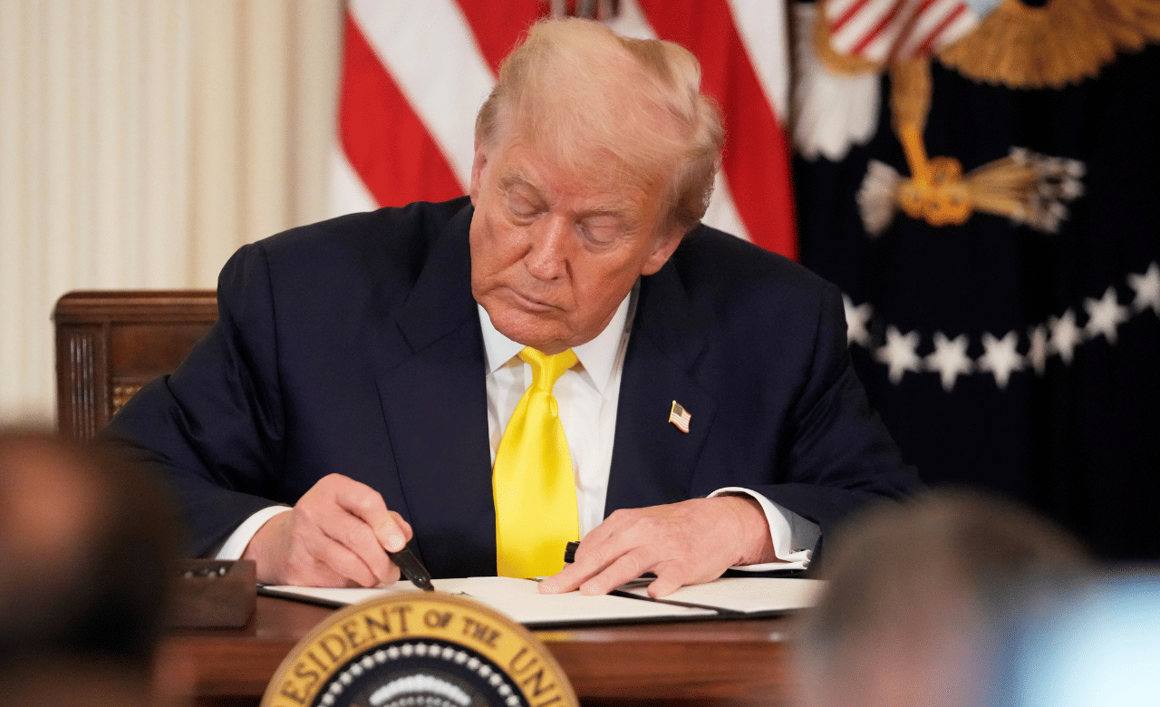 Donald Trump: ട്രംപിന് നൊബേൽ നൽകണം, പിന്തുണച്ച് അസർബൈജാനും അർമേനിയയും Donald Trump: ട്രംപിന് നൊബേൽ നൽകണം, പിന്തുണച്ച് അസർബൈജാനും അർമേനിയയും