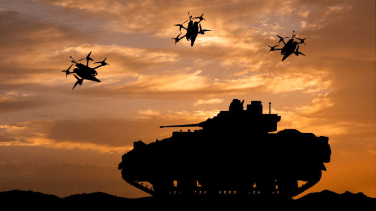 Russia: മോസ്കോയിൽ മൂന്ന് മണിക്കൂറിനിടെ 32 ഡ്രോണുകൾ, വിമാനത്താവളങ്ങൾ അടച്ച് റഷ്യ