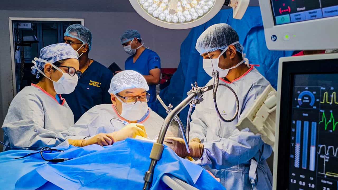 Kerala medisep: സംസ്ഥാന ജീവനക്കാരുടെ മെഡിസെപ് പദ്ധതിയിൽ വൻ മാറ്റങ്ങൾ; ഇൻഷുറൻസ് പരിരക്ഷ അഞ്ച് ലക്ഷമായി ഉയർത്തി