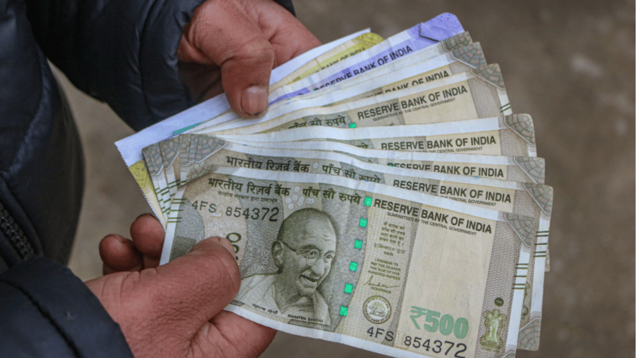 12th Pay Commission: തെരഞ്ഞെടുപ്പിന് മുമ്പ് ശമ്പള പരിഷ്‌കരണം; 12ാം ശമ്പളക്കമ്മീഷന്‍ വരുന്നോ?