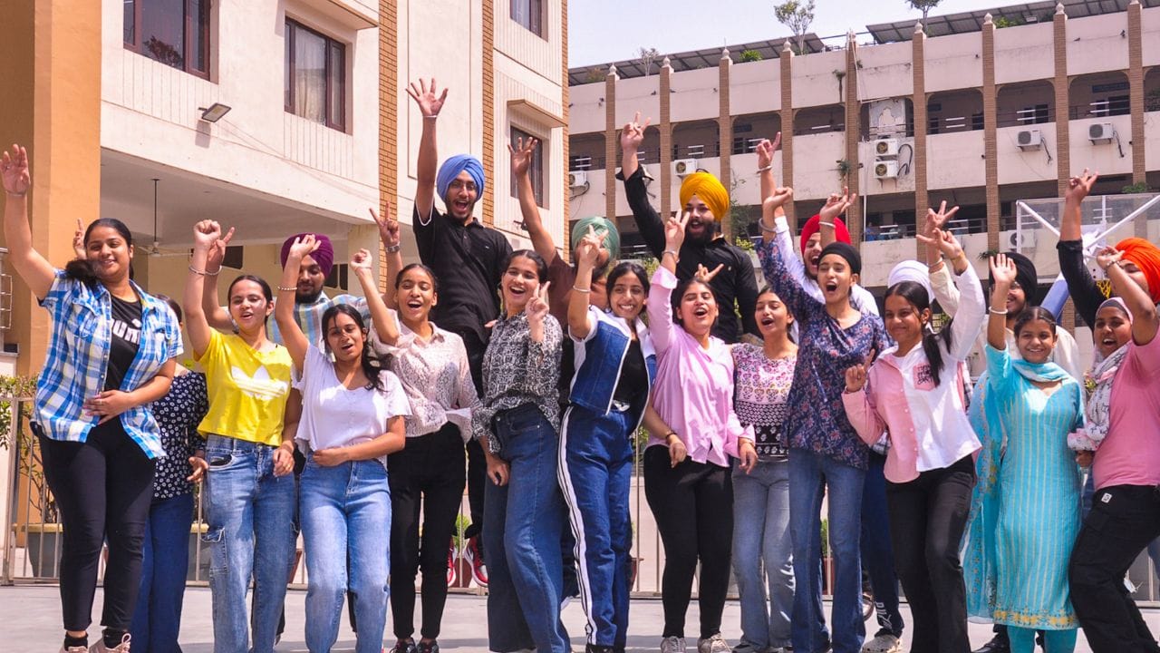 NEET PG 2025 Result: നീറ്റ് പിജി ഫലമെത്തി, ഫലം എവിടെ എങ്ങനെ അറിയാം?