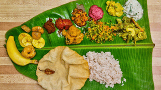 Onam 2025: കായ വറുത്ത് തരാടോ! ഈ ഓണത്തിന് ചിപ്‌സ് ഇങ്ങനെ ഉണ്ടാക്കാം
