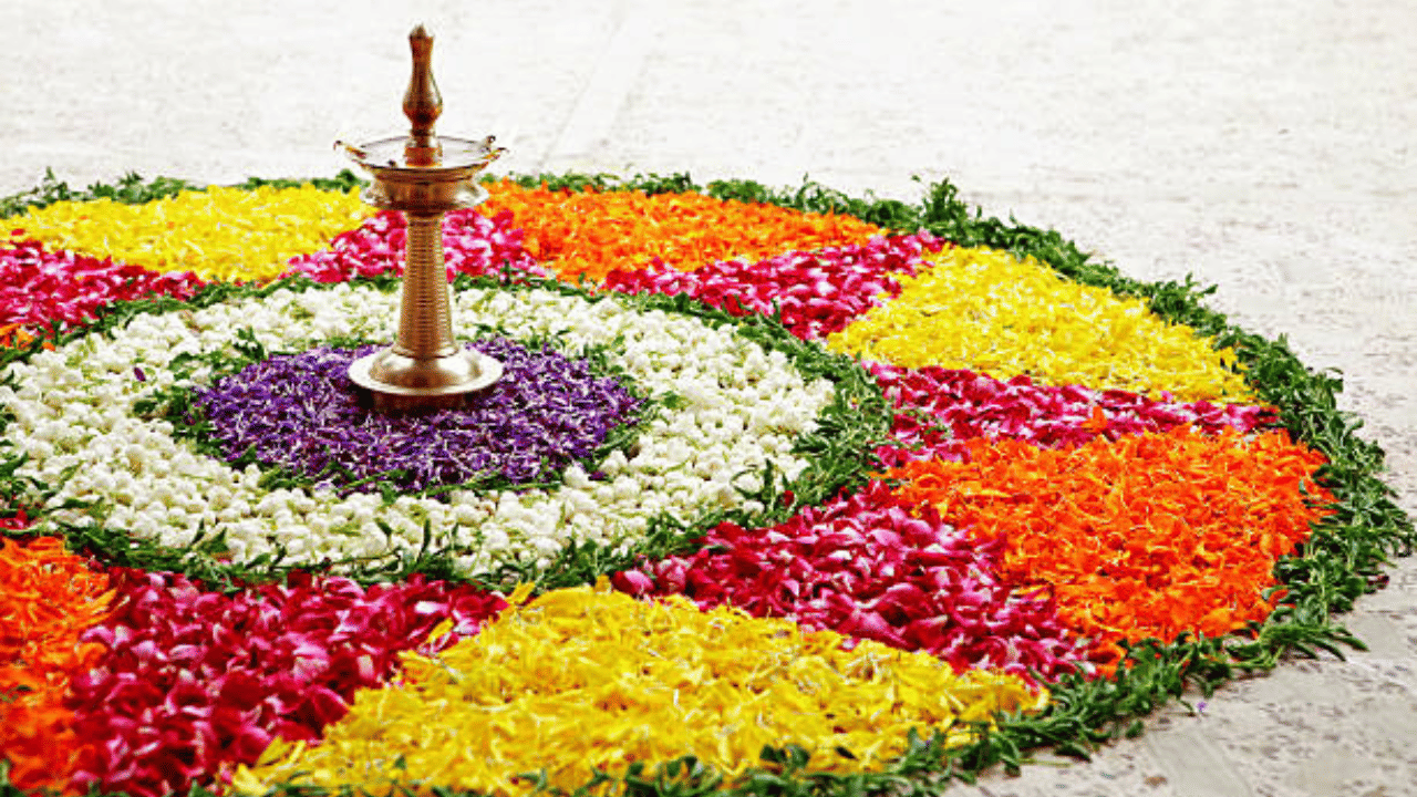 Onam 2025: പൂക്കളം ഇടേണ്ടത് എന്ന് മുതൽ? 10 ദിവസങ്ങളിൽ പത്ത് രീതിയിൽ....