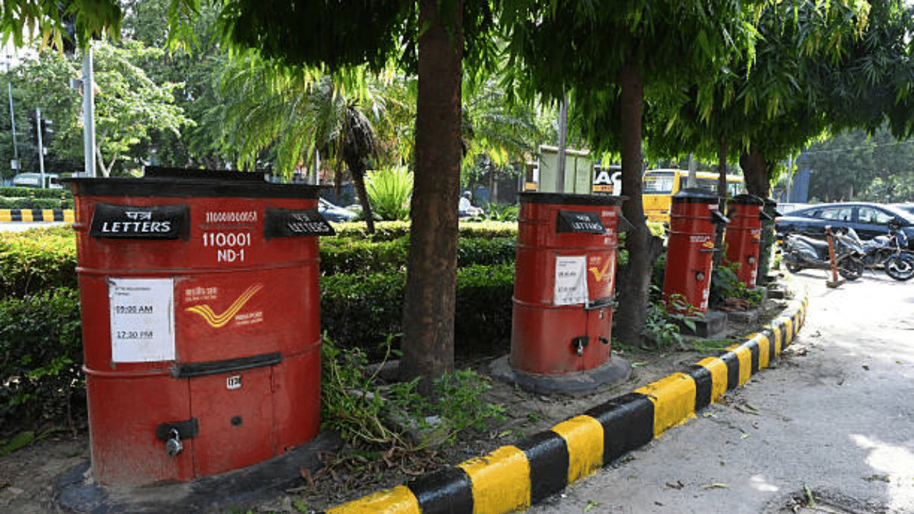പോസ്റ്റ് ഓഫീസ് വഴി എല്ലാ പ്രായക്കാർക്കും വേണ്ടി സേവിം​ഗ്സ് സ്കീമുകൾ നടത്തുന്നുണ്ട്. അവയിൽ ഒരു പ്രധാന പദ്ധതിയാണ് നാഷണൽ സേവിം​ഗ്സ് സർട്ടിഫിക്കറ്റ് (എൻ.എസ്.സി). വർഷങ്ങൾ കൊണ്ട് ലക്ഷങ്ങൾ സമ്പാദിക്കാനുള്ള അവസരമാണ് ഈ പദ്ധതി ഒരുക്കുന്നത്. (Image Credit: Gettyimage)