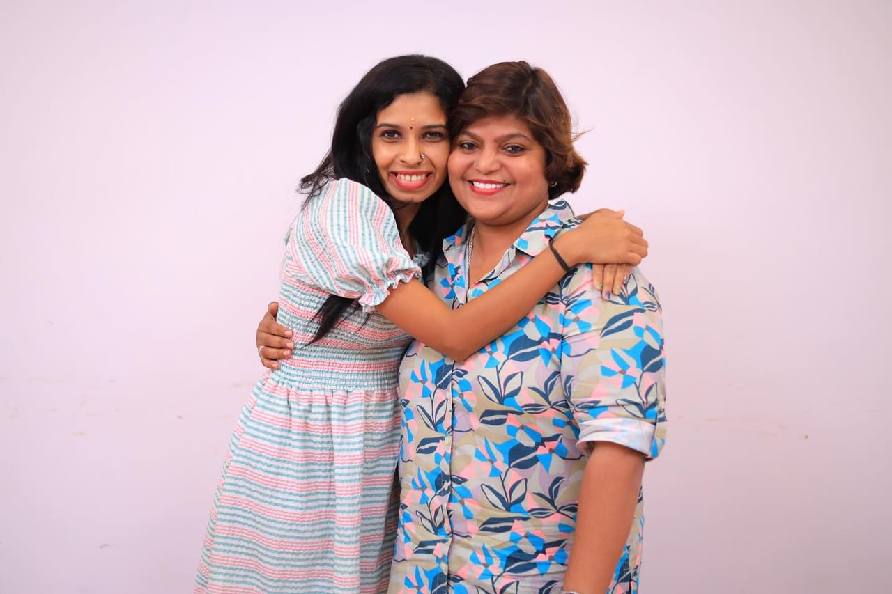 നീ പോകേണ്ട, പകരം താൻ പോകാമെന്ന് അവർ തന്നോട് പറയുന്നുണ്ടായിരുന്നു. അത് അവരുടെ ഗെയിം സ്ട്രാറ്റജിയാണെന്നാണ് താൻ ആദ്യം കരുതിയത്. പക്ഷെ അവർക്ക് അവിടെ പറ്റുന്നുണ്ടായിരുന്നില്ലെന്നാണ് ശാരിക പറയുന്നത്.