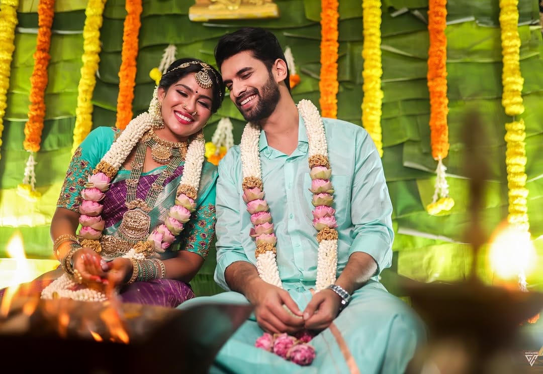 പലപ്പോഴും തന്റെ പ്രസ്താവനകളുടെ പേരില്‍ സോഷ്യൽ മീഡിയയിൽ വൻ വിമർശനങ്ങൾ നടി നേരിട്ടിട്ടുണ്ട് ഭര്‍ത്താവിന്റെ കാല്‍ തൊട്ട് വണങ്ങുമെന്നും മറ്റുമുള്ള സ്വാസികയുടെ പ്രസ്താവനകള്‍ വലിയ തോതില്‍ വിമര്‍ശിക്കപ്പെട്ടിരുന്നു. ഇപ്പോഴിതാ ഇത്തരത്തിലുള്ള വിമര്‍ശനങ്ങളോടും ട്രോളുകളോടും പ്രതികരിക്കുകയാണ് താരം.