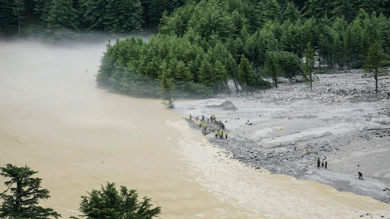 Cloudburst In Jammu Kashmir: ജമ്മു കശ്മീരിൽ മേഘവിസ്ഫോടനം, പത്ത് പേർ മരിച്ചതായി റിപ്പോർട്ട്