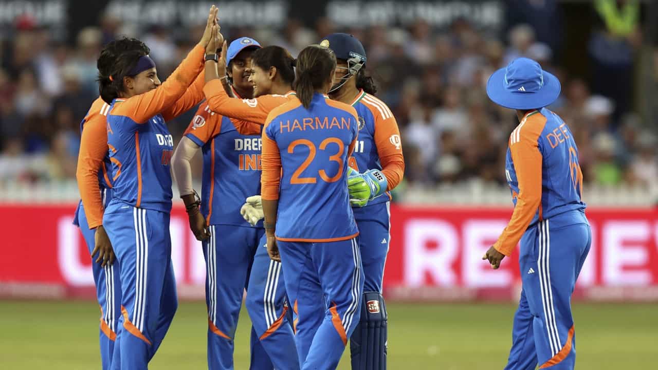Women ODI World Cup 2025: കാത്തിരുന്നതൊക്കെ വെറുതെ, വനിതാ ഏകദിന ലോകകപ്പ് കാര്യവട്ടത്തേക്ക് ഇല്ല Women ODI World Cup 2025: കാത്തിരുന്നതൊക്കെ വെറുതെ, വനിതാ ഏകദിന ലോകകപ്പ് കാര്യവട്ടത്തേക്ക് ഇല്ല