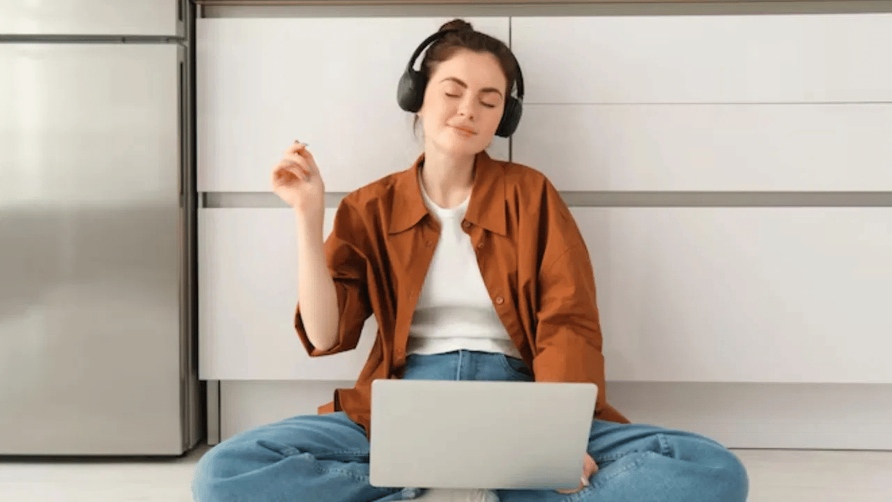 ഗ്രൂപ്പിനെക്കുറിച്ചുള്ള ഔദ്യോഗിക വിവരങ്ങള്‍ പലപ്പോഴും അര്‍ത്ഥരഹിതമായ വാചകങ്ങളായിരുന്നു, ഇത് AI നിര്‍മ്മിത വിവരങ്ങളുടെ ഒരു പ്രത്യേകതയാണ്.