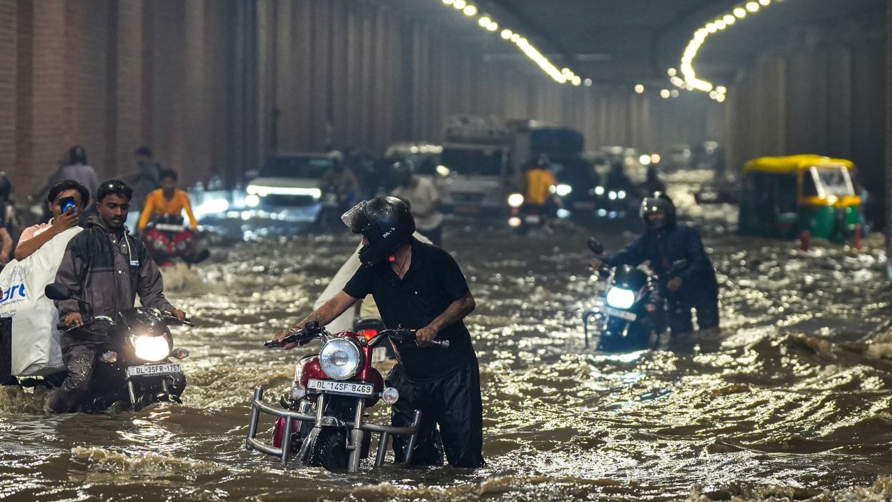 ന്യൂനമർദം എത്രത്തോളം ശക്തമാണോ, അത്രത്തോളം വേഗത്തിൽ വായു ഉയരുകയും, കൂടുതൽ മേഘങ്ങൾ രൂപംകൊള്ളുകയും, കനത്ത മഴ ലഭിക്കുകയും ചെയ്യും. ചിലപ്പോൾ ഇത് ചുഴലിക്കാറ്റായി മാറാനും സാധ്യതയുണ്ട്.