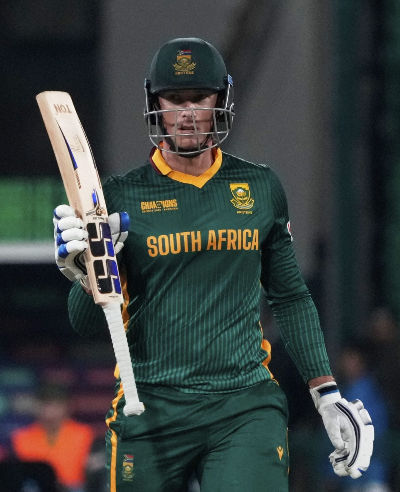 റസ്സി വാൻ ഡർ ഡസ്സൻ (എംഐസിറ്റി- 5.2 മില്ല്യൺ), ഓറ്റ്നീൽ ബാർട്മാൻ (പിആർ- 5.1 മില്ല്യൺ), ആൻറിച് നോർക്കിയ (എസ്ഇസി- അഞ്ച് മില്ല്യൺ) എന്നീ പർച്ചേസുകളും ശ്രദ്ധേയമായി. ദക്ഷിണാഫ്രിക്ക ടെസ്റ്റ് ക്യാപ്റ്റൻ തെംബ ബവുമ, ഇംഗ്ലണ്ട് പേസർ ജെയിംസ് ആൻഡേഴ്സൺ എന്നിവരെ ആരും ടീമിലെടുത്തില്ല.