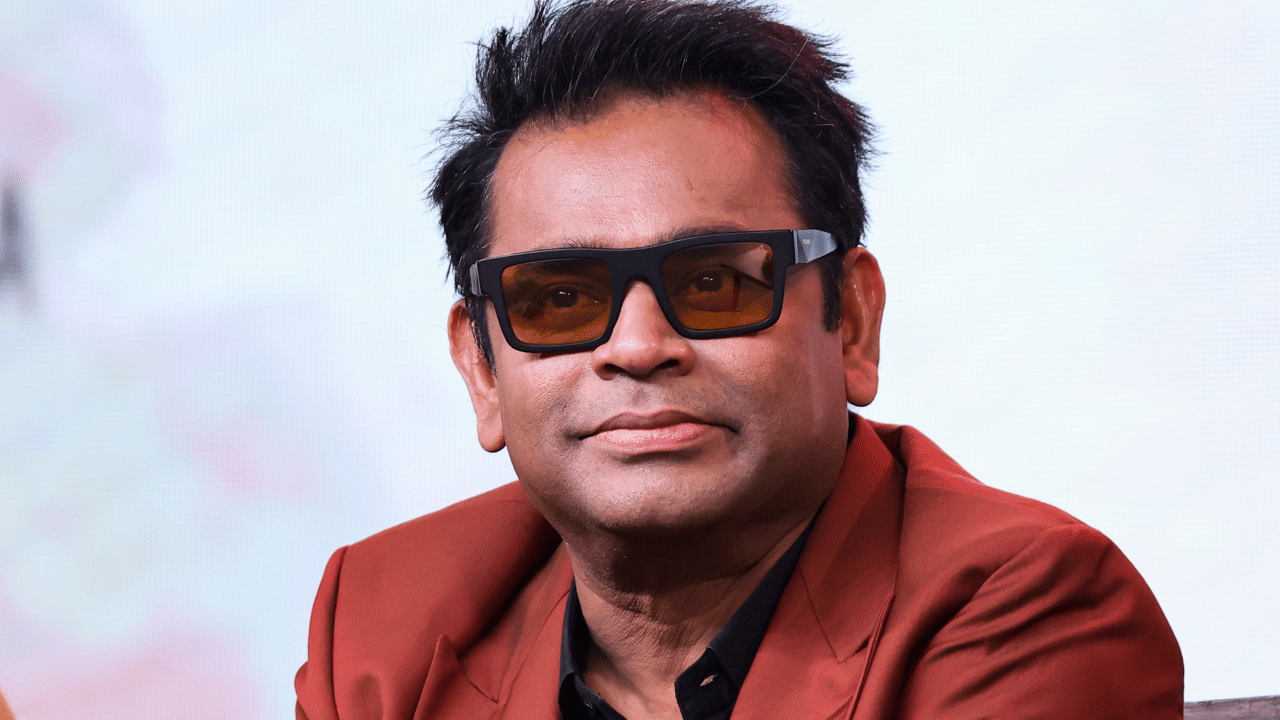 AR Rahman: എല്ലാ സംഗീതസംവിധായകരുടെയും സ്വപ്നം; ഉഫ് യെ സിയപ്പയെ പുകഴ്ത്തി എആർ റഹ്മാൻ AR Rahman: എല്ലാ സംഗീതസംവിധായകരുടെയും സ്വപ്നം; ഉഫ് യെ സിയപ്പയെ പുകഴ്ത്തി എആർ റഹ്മാൻ