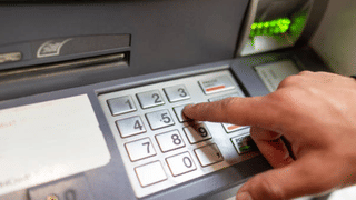 Gold Rate: സ്വർണ വില കൂട്ടുന്നത് ആര്, എങ്ങനെ?; പ്രധാനികൾ ഇവരെല്ലാം…