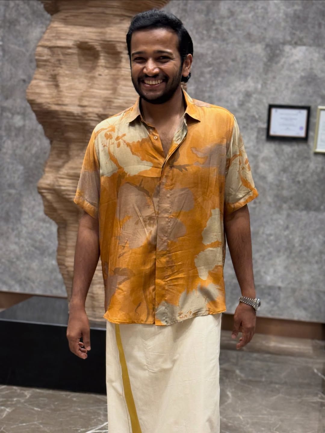 ബേസിൽ തന്നെയാണ് തന്നോട് ഇക്കാര്യം തുറന്നുപറഞ്ഞതെന്നും  അനുരാഗ് കശ്യപ് പറഞ്ഞു. ഒരു പോഡ്കാസ്റ്റ് അഭിമുഖത്തിലാണ് അനുരാഗ് കശ്യപിന്റെ വെളിപ്പെടുത്തല്‍. ബേസില്‍ ജോസഫിന്റെ അഭിനയ മികവിനെ കുറിച്ച് സംസാരിക്കുന്നതിനിടെയാണ് ഇക്കാര്യവും അദ്ദേഹം പങ്കുവെച്ചത്.