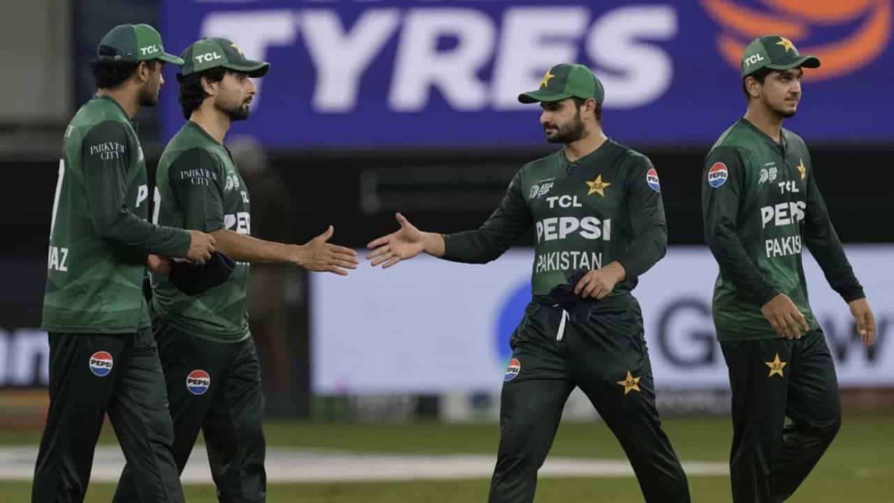 Asia Cup 2025 : കോടികളുടെ കണക്ക് കേട്ട് പിസിബി ഞെട്ടി! ഏഷ്യ കപ്പ് ബഹിഷ്കരിച്ചാൽ പാകിസ്താൻ എന്ത് സംഭവിക്കും?