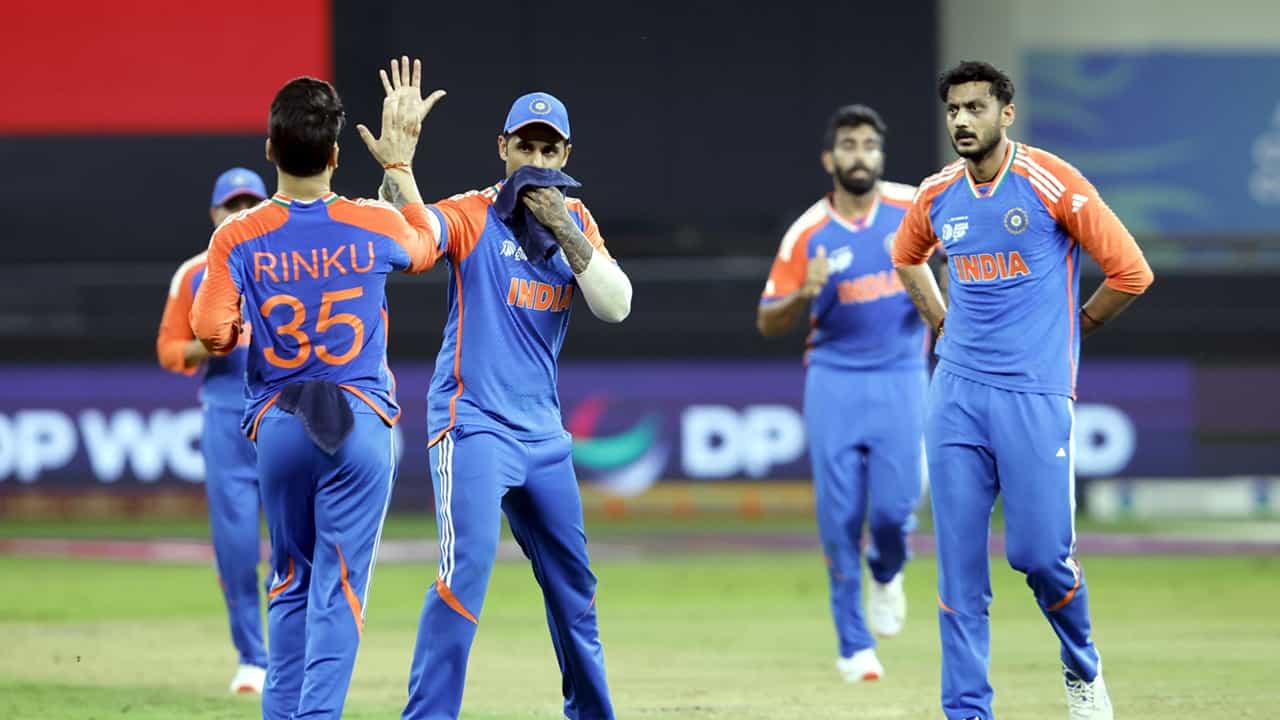 Asia Cup 2025: പവര്‍പ്ലേയില്‍ വരുത്തിയ പിഴവ് പരിഹരിച്ച് ഇന്ത്യ; കിരീടധാരണത്തിന് 147 റണ്‍സ് ദൂരം