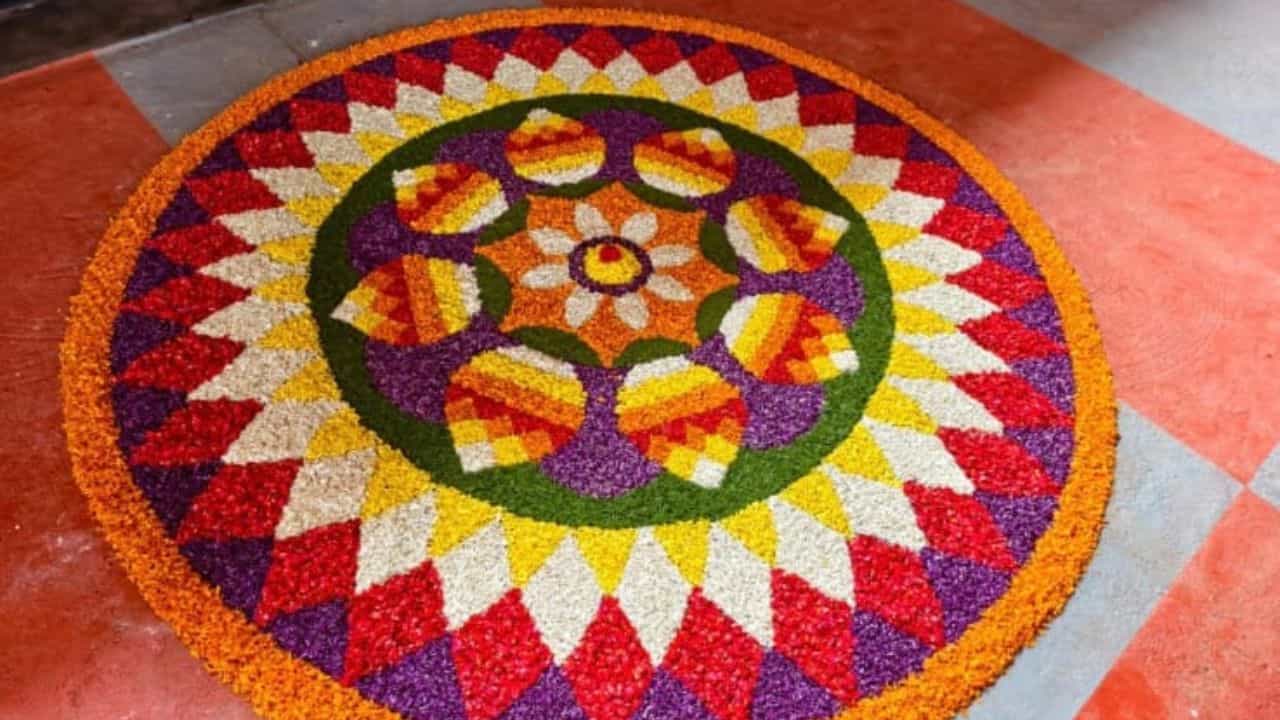 Onam 2025 Wishes: മാവേലി ഇങ്ങെത്തി! പ്രിയപ്പെട്ടവര്‍ക്ക് അടിപൊളി ഓണാശംസകൾ അയക്കാം