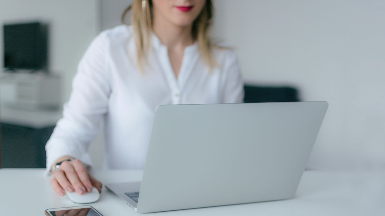 BEL Recruitment 2025: ബിഎസ്‌സിയോ ബിടെക്കോ ഉണ്ടോ? 70,000 രൂപ ശമ്പളത്തോടെ ജോലി നേടാം; ഭാരത് ഇലക്ട്രോണിക്‌സിൽ അവസരം