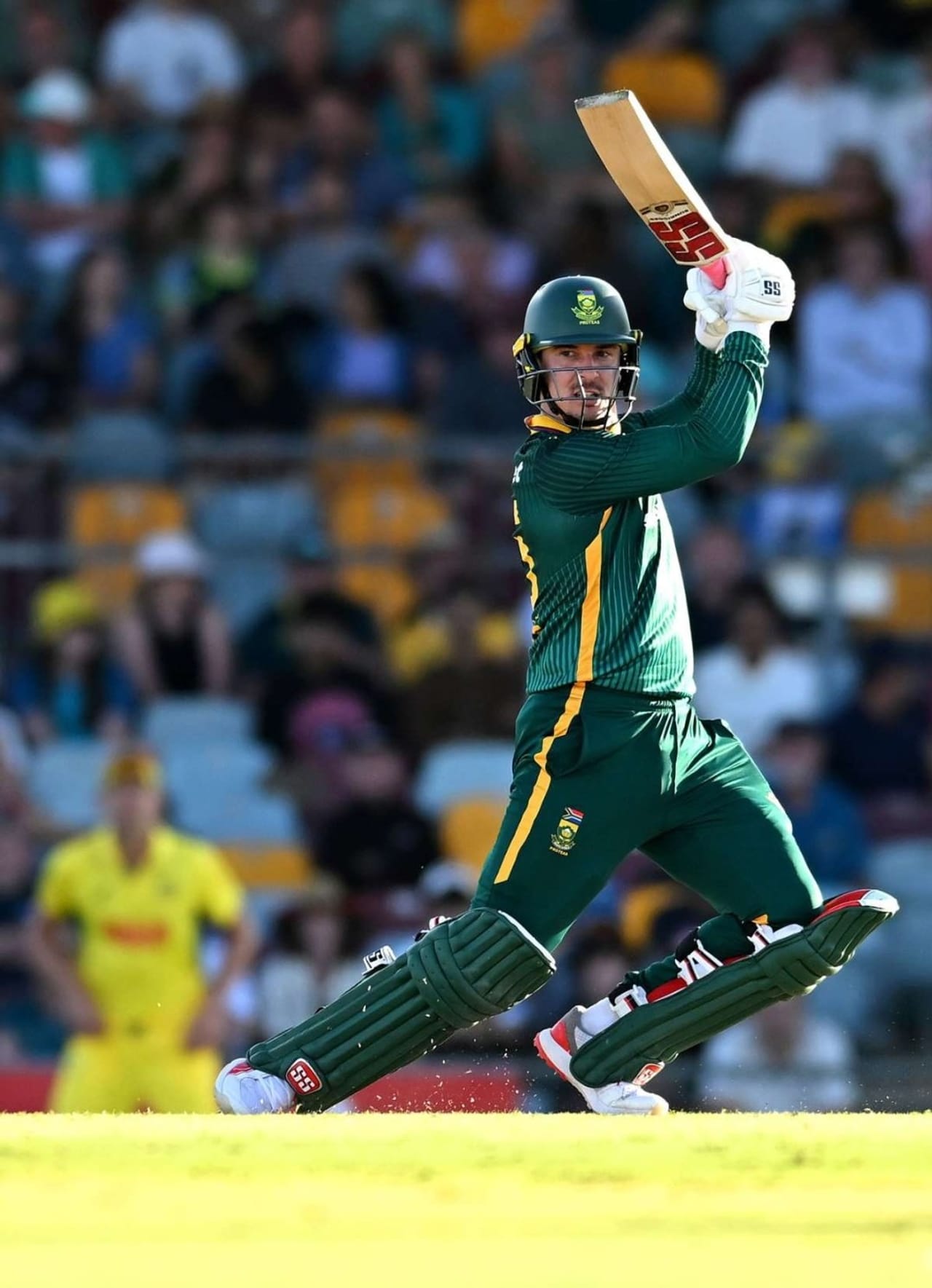 ഏകദിന ക്രിക്കറ്റ് ചരിത്രത്തിലെ സവിശേഷ റെക്കോർഡുമായി ദക്ഷിണാഫ്രിക്കൻ താരം മാത്യു ബ്രീറ്റ്സ്കെ. ആദ്യ അഞ്ച് ഏകദിന ഇന്നിംഗ്സുകളിലും ഫിഫ്റ്റി പ്ലസ് സ്കോർ നേടുന്ന ആദ്യ താരമെന്ന റെക്കോർഡാണ് താരം നേടിയത്. ഇംഗ്ലണ്ടിനെതിരായ പരമ്പരയിലാണ് റെക്കോർഡ് നേട്ടം. (Image Courtesy- Social Media)