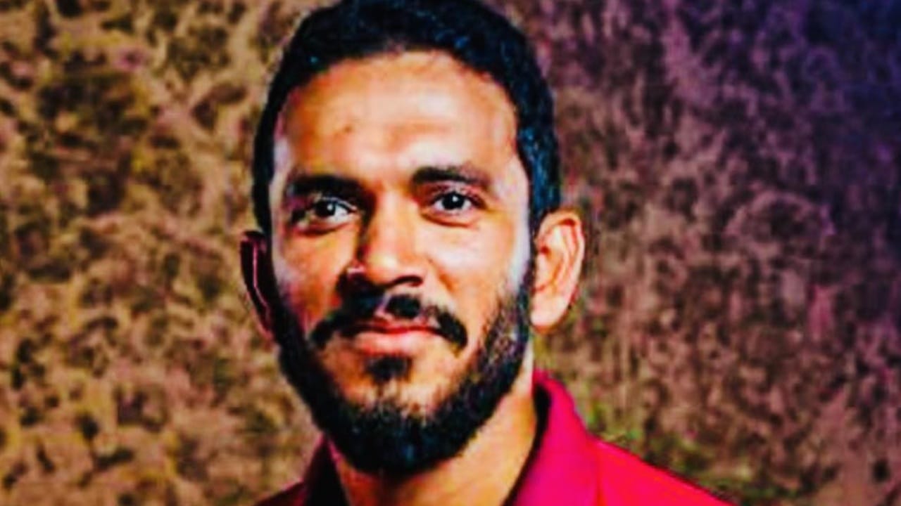 2019ല്‍ നേപ്പാളിനെതിരെ ഏകദിനത്തിലും ടി20യിലും അരങ്ങേറി. 2023 നേപ്പാളിനെതിരെയായിരുന്നു ഏകദിനത്തിലെ അവസാന മത്സരം കളിച്ചതും. 2023 അഫ്ഗാനിസ്ഥാനെതിരെ ടി20യിലെ അവസാന മത്സരം കളിച്ചു. 29 ഏകദിന മത്സരങ്ങളില്‍ നിന്നായി 736 റണ്‍സ് നേടി. ഒരു സെഞ്ചുറിയും, മൂന്ന് അര്‍ധ സെഞ്ചുറിയും സ്വന്തമാക്കി (Image Credits: facebook.com/rizwaan.rauf.3)